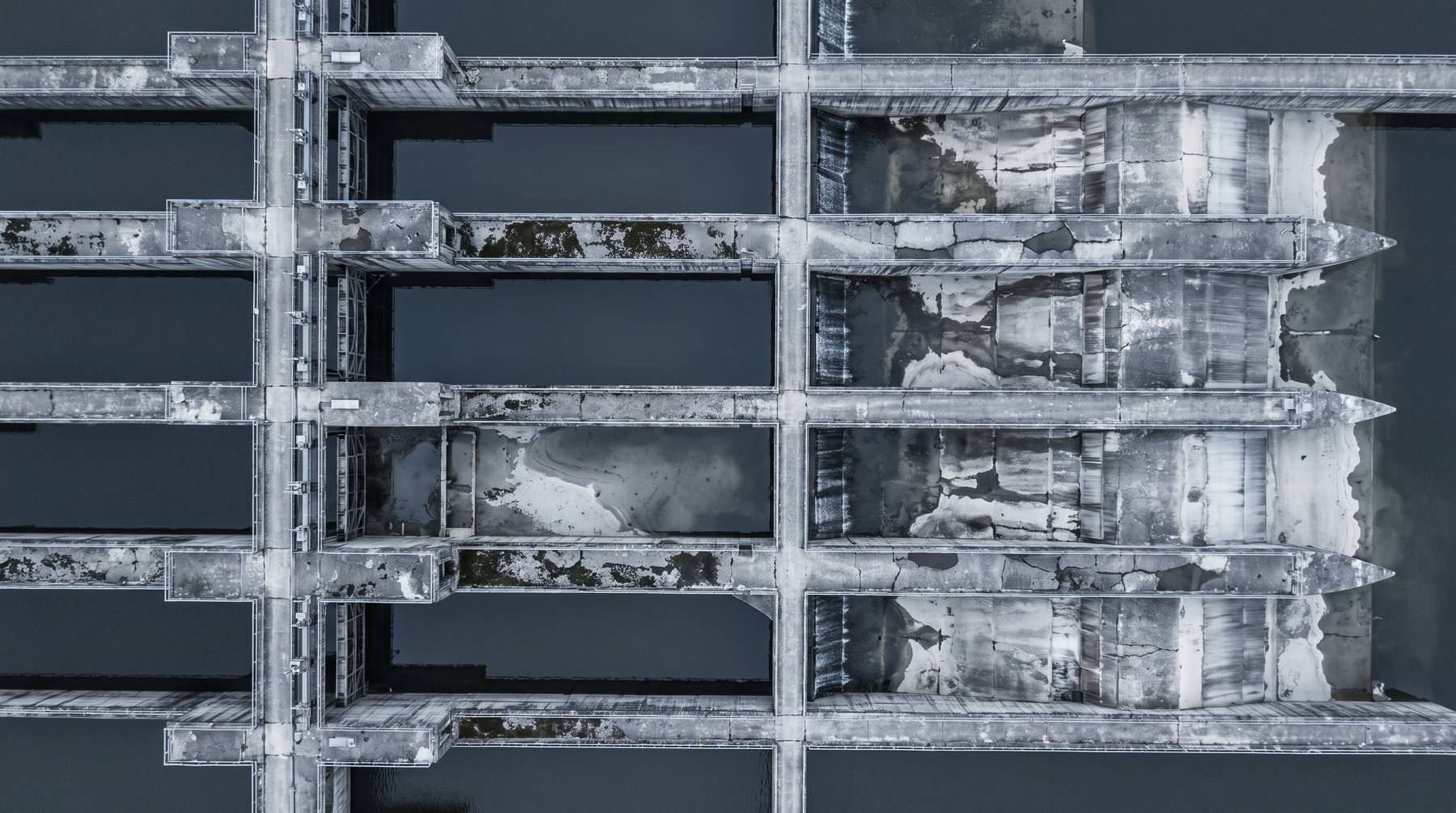 Concrete water control structure seen from directly overhead